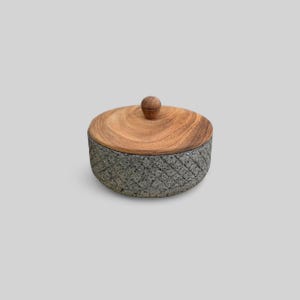 Tlahuanoni Volcanic Stone Totilla Make With Hand Painted