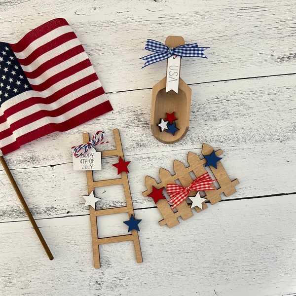 4th Of July Accent Tiered Tray Decor // July Fourth Tiered Tray Decor // Tiered Tray Ladder // Tiered Tray Mini Scoop // Tiered Tray Fence