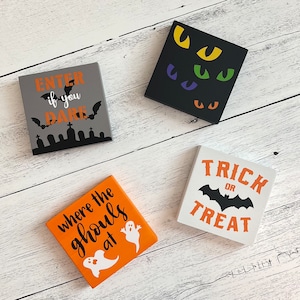 Tier Tray Signs // Halloween Signs // Fall Decor // Tiered Tray Decor // Seasonal // Halloween Tiered Tray Decor