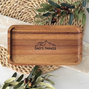 Akazie Holz Tablett // Holz Tablett // Holz Tablett // Vatertagsgeschenk // Geschenk für Papa // Die Dinge des Vaters