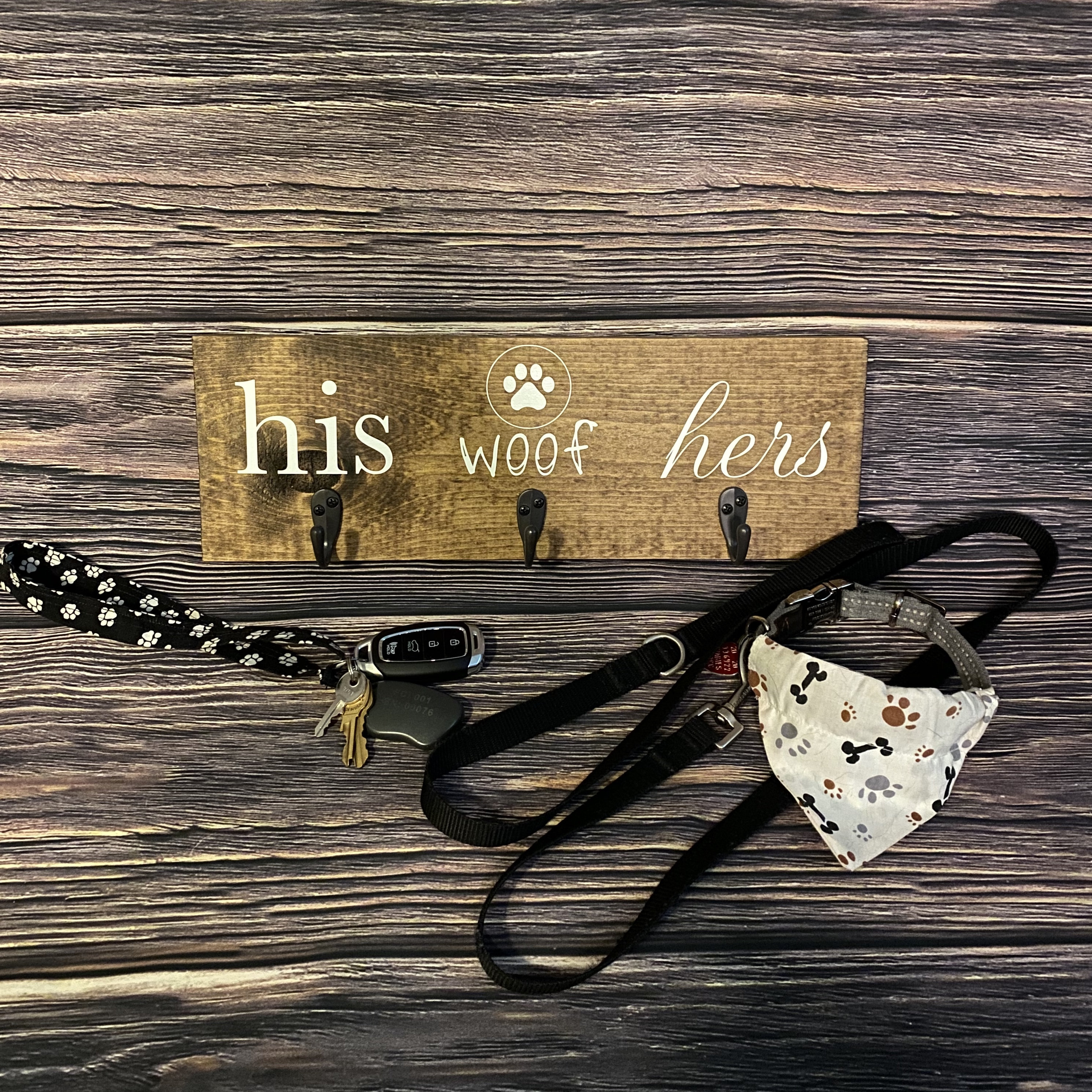 wall mounted leash holder