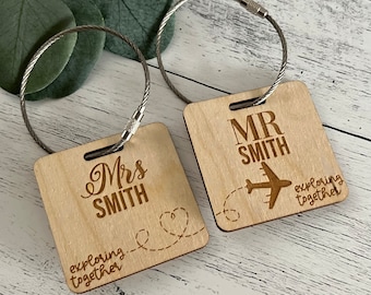 Personalized Luggage Tag // Mr & Mrs Luggage Tag // Custom Luggage Tag // Honeymoon Gift // Wedding Gift // Custom Gift For Couple