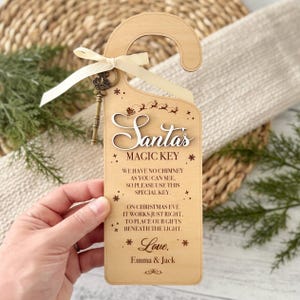 &quot;Der magische Schlüssel des Weihnachtsmanns &quot;&quot;Santa&quot;&quot; // Personalisierte Heiligabend-Tradition // Kein Chimney-benutzerdefiniertes Schlüsselschild // Andenken an die Feiertage.&quot;
