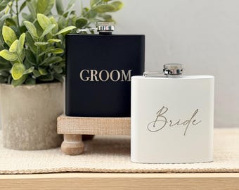 Bride and Groom Flask Set // Engraved Wedding Flasks // Bridal Party Flask Gift // Wedding Day Gift for Bride and Groom // Couples Flask