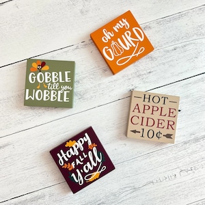 Tier Tray Signs // Fall Signs // Fall Decor // Tiered Tray Decor // Seasonal // Autumn Tiered Tray Decor