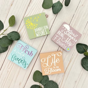 Tier Tray Signs // Spring Signs // Spring Decor // Wood Signs // Tiered Tray Decor // Mini Spring Signs // Seasonal