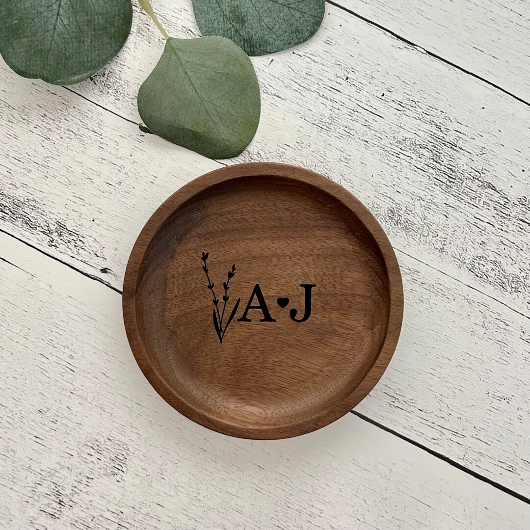 Custom Engraved Wedding Ring Dish // Personalized Ring Holder // Gift ...