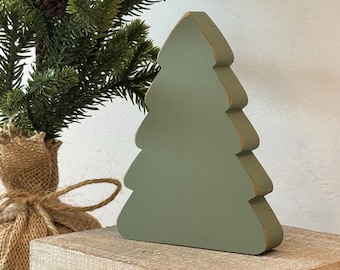Christmas Tree Shelf Sitter // Chunky Wood Holiday Decor // Rustic Winter Accent // Tiered Tray Green Tree // Farmhouse Christmas Decor