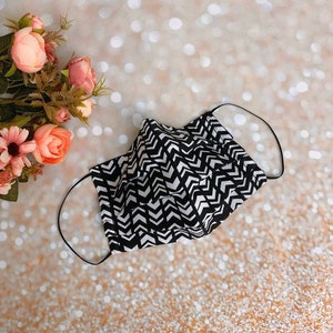 Double layered 100% premium cotton black and white pattern face mask with filter pocket