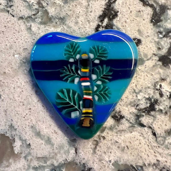 Glass totem pole pocket heart