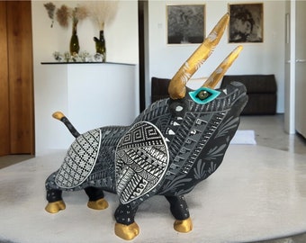 Large Bull Figurine Mexican Folk Art Alebrije Statue Wooden Authentic Oaxaca Artidsns Bull As Mexican Decoration Art Wood Carved By Hand