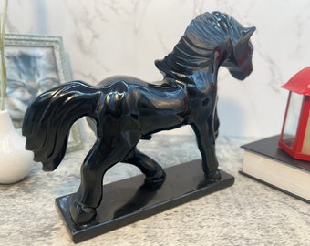 馬の像、馬の彫刻、水晶の馬、装飾的な馬、彫刻された石の動物、大理石