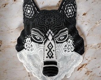 Wolf Statue Head Huichol Sculpture  Of Mexican Folk Art, Wolf Wixarika As A Mexican Decorative Figure , Made Of Resin, Beads We “Customize”