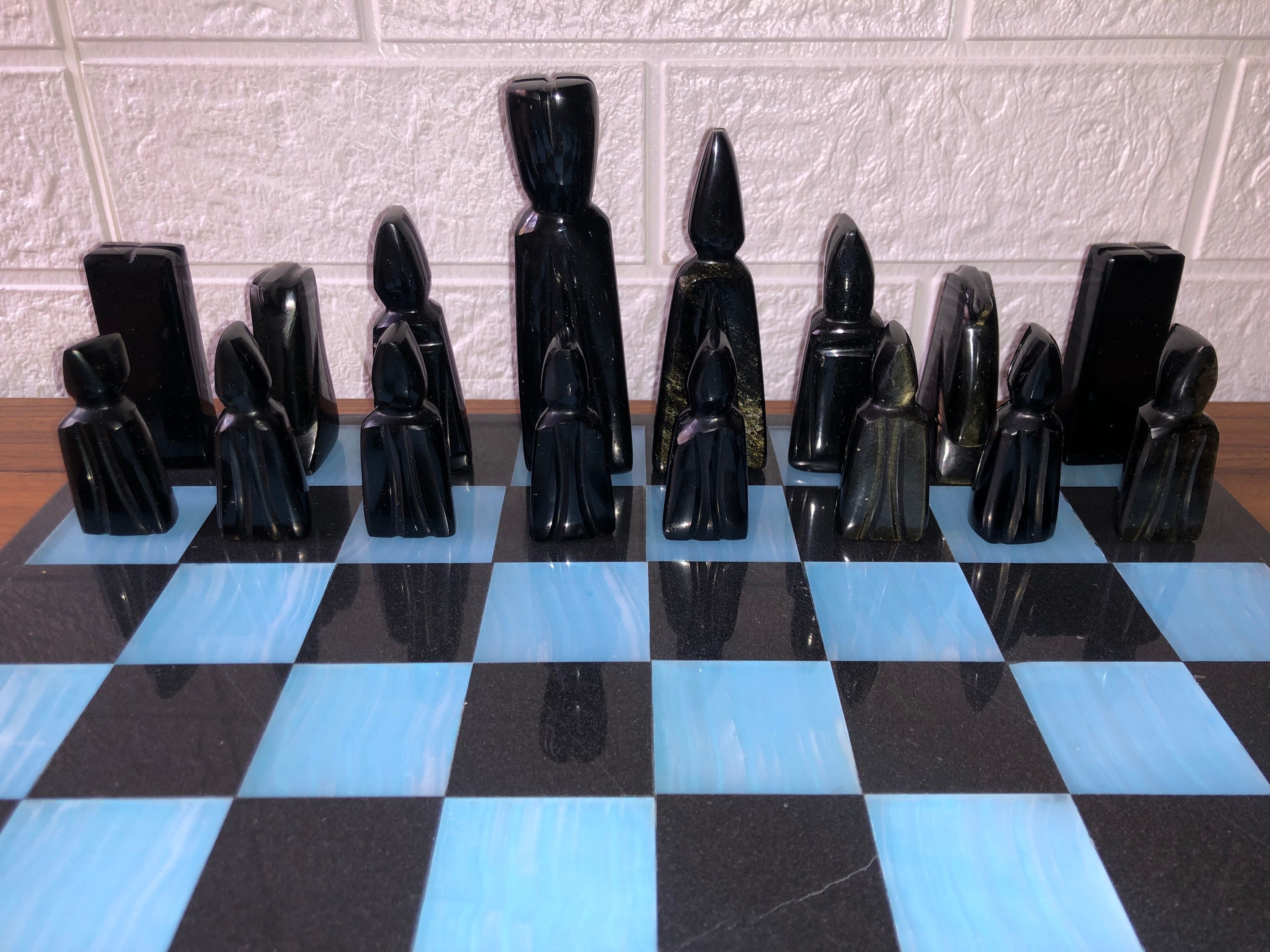 Long Chess Set – LE·BOBÚ