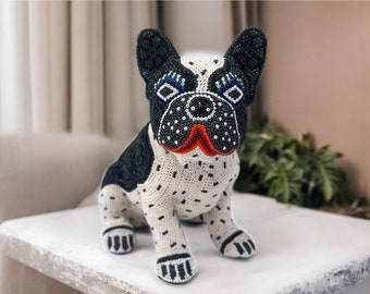 Dog Bulldog Statue Huichol Sculpture Of Mexican Folk Art, Pet Wixarika As A Mexican Decorative Figure, Made Of Resin And Beads