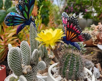 Statuetta a forma di farfalla, arte popolare messicana di Oaxaca, scultura Alebrije, in legno, decorazione messicana, realizzata e intagliata a mano.