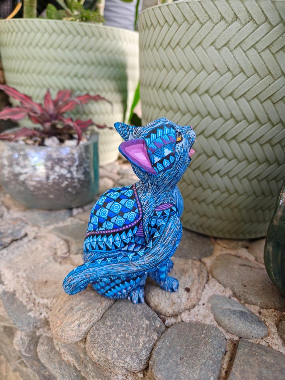 猫の像 メキシコの民芸品 アレブリヘ彫刻 木製 メキシコの装飾置物 