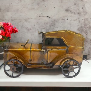 Antique Car Handcrafted Iron Sculpture: Metal Art Recycled Materials, Eco-Friendly Decor, Original Design, Artisan Crafted,Piece for Home