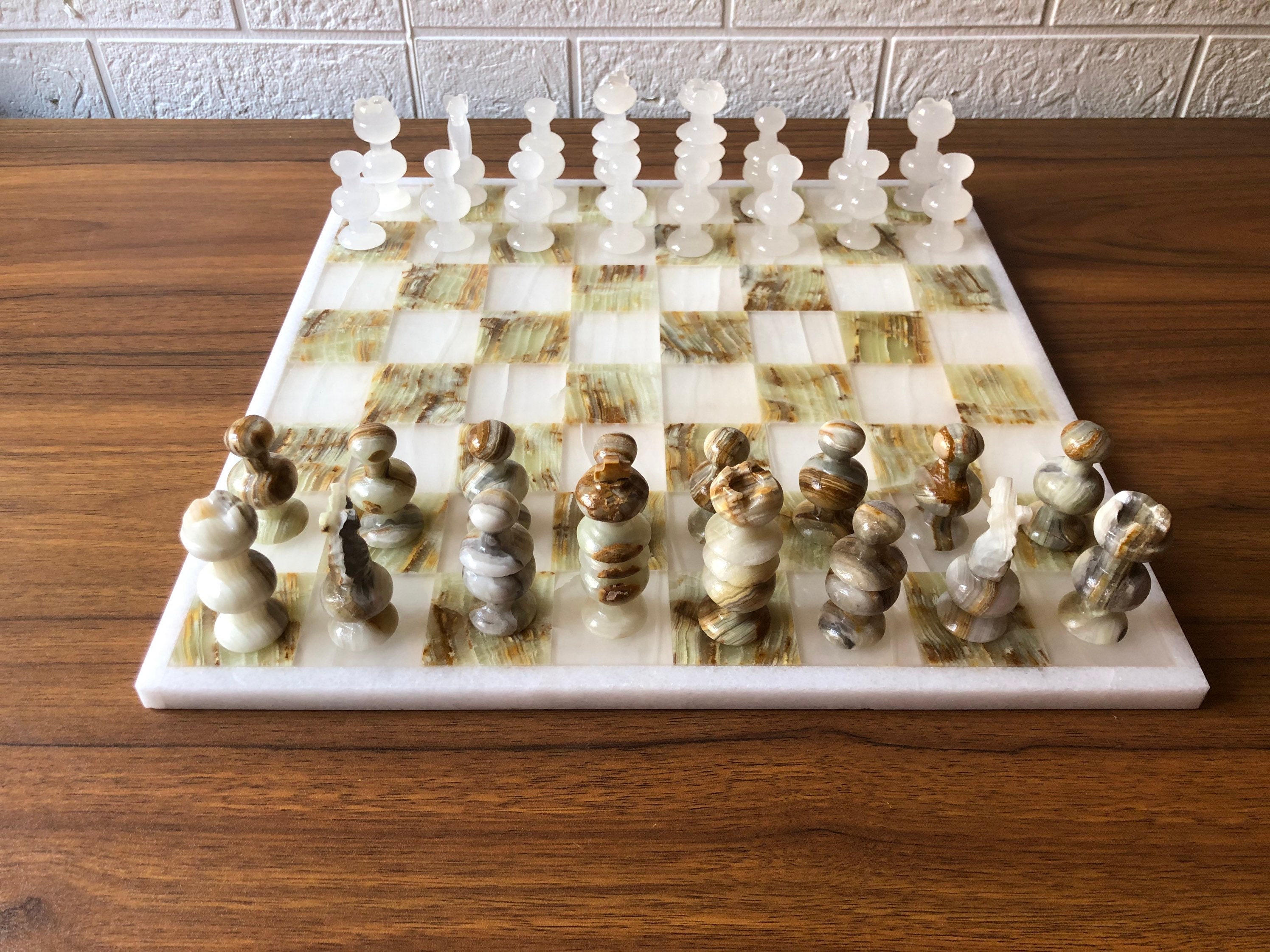 Queenza Conjunto de tabuleiro de xadrez exclusivo de mármore feito à mão 13  polegadas e conjunto de mesa com incríveis pedras preciosas para decoração  de casa, octogonal