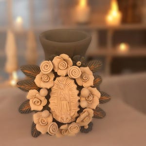 Jarrón de arcilla con filigrana de la Virgen María, Oaxaca, México, artesanías artesanales, decoración del hogar, arte popular, Virgen de Guadalupe