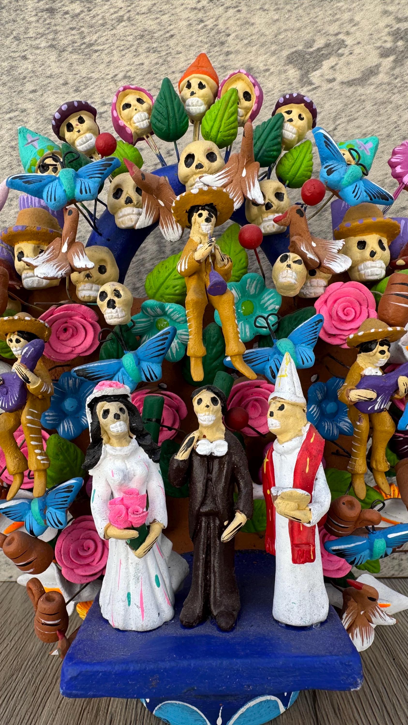 シュガースカルウェディングマリアッチキャンドルホルダー、生命の樹