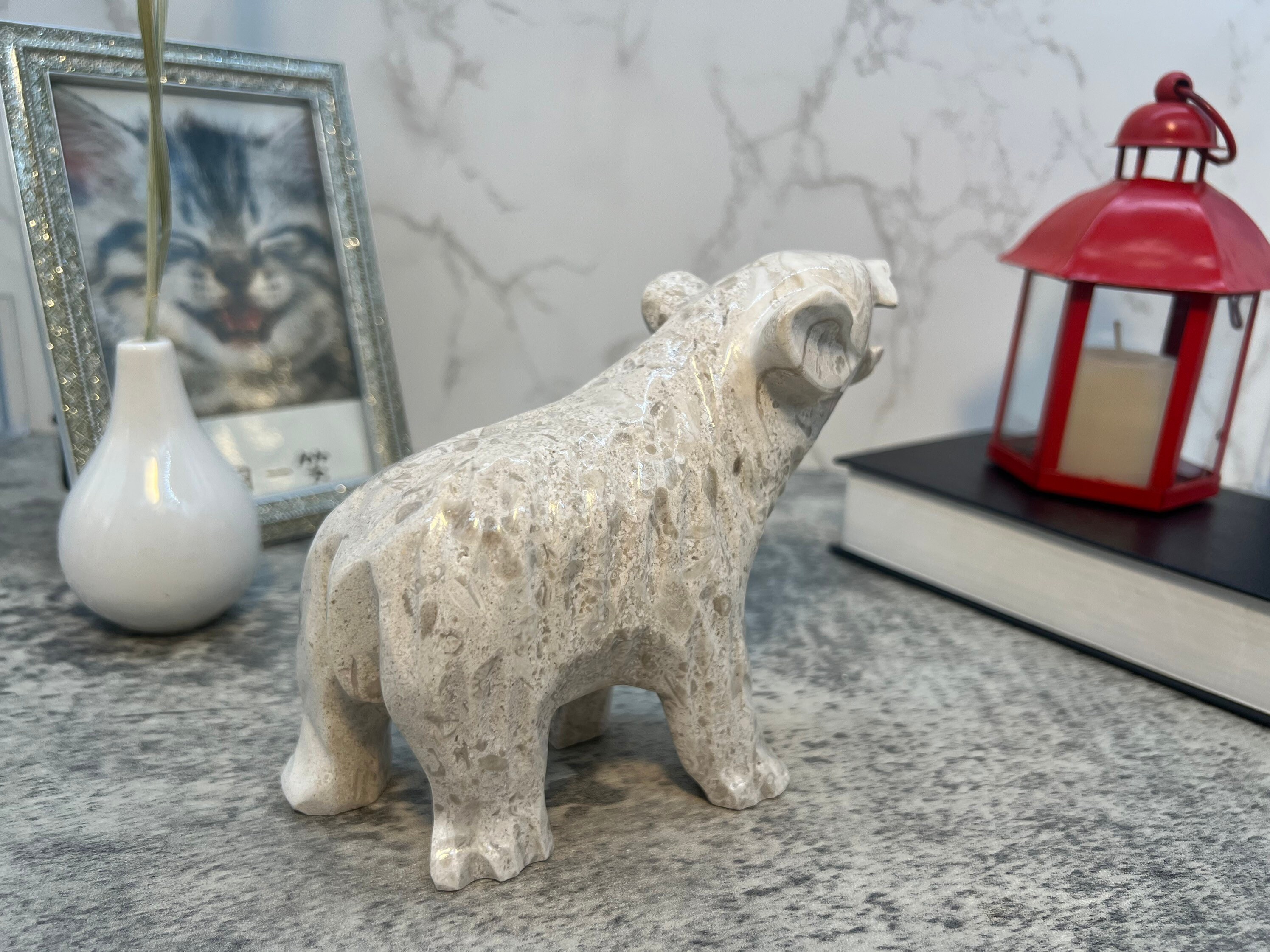 クマの置物、彫刻されたクマ、クマの像、クマの彫刻、石のクマ、彫刻