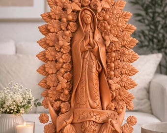 Escultura XL de la Virgen María hecha a mano en arcilla, arte popular mexicano, 19.7"