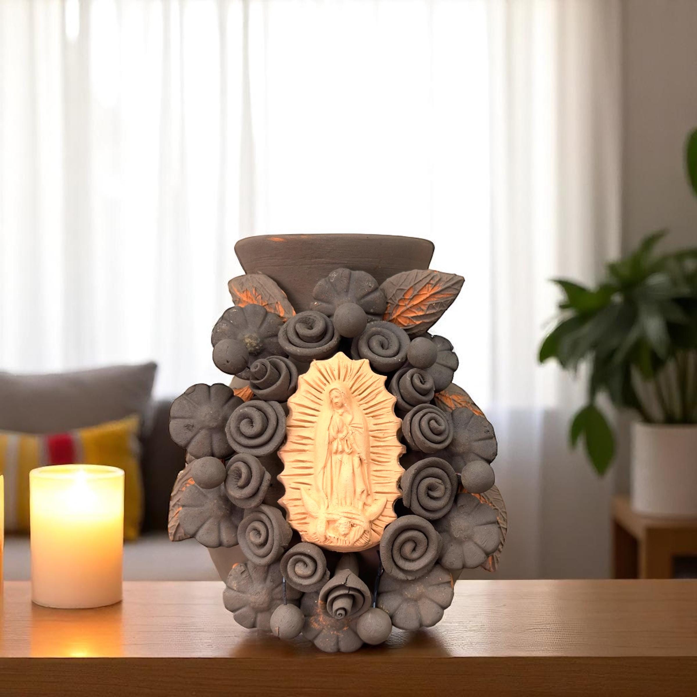 Mary Virgin Filigrana Clay Flower Vase, Artistic Oaxaca México by
