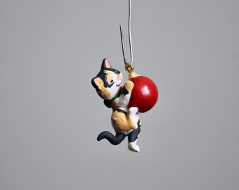2003 Hallmark Keepsake Ornament Kitty Catch | Miniature Ornament