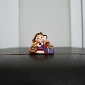 2001 Hallmark Keepsake Ornament Curius the Elf