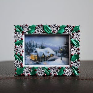 2005 Hallmark Keepsake Ornament Silent Night | Thomas Kinkade, Painter of Light | Clips to Light