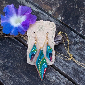 Handmade Tooled Leather Jewelry Set: Turquoise Boho Necklace & Earrings