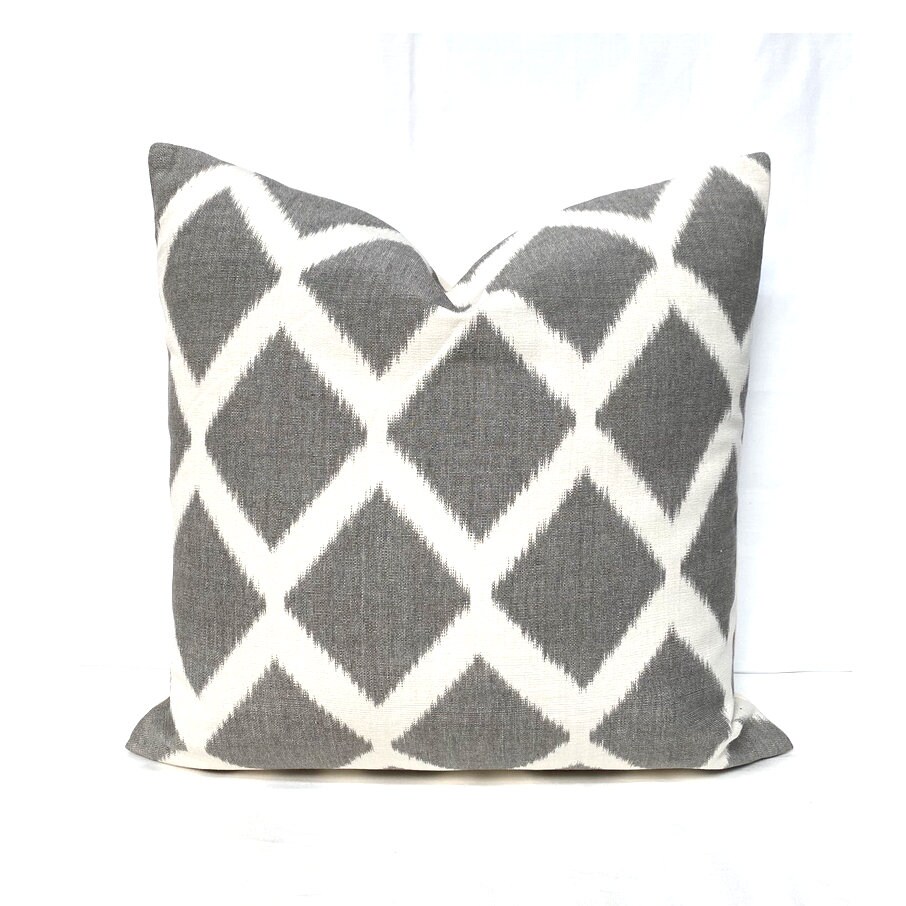 Diamond Pattern Throw Pillow, Throw Pillow Cover, Diamond Print Pillow
