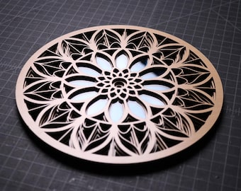 Geschichtetes Rosenkranzfenster (nur Laserschnitt SVG digitale Datei und Anleitung)