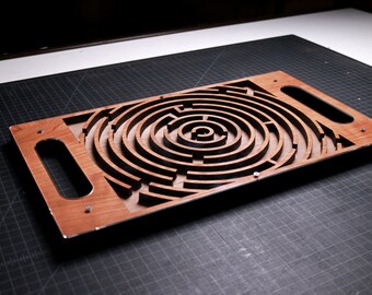 Benutzerdefinierte Ball Maze (Laser Cut SVG Digitale Datei und Anweisungen)