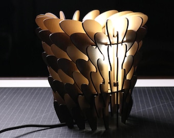 Pinecone Lampe (nur Laser Cut SVG digitale Datei und Anleitung)