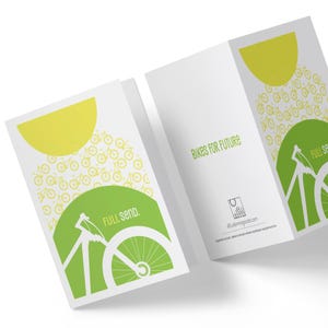Cartão de felicitações de Mountain Biking completo - Presente para amantes de bicicleta - Ecológico - Cartão e envelope 100% reciclados