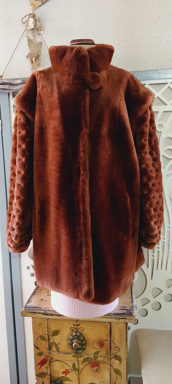 Manteau de fourrure synonyme sale