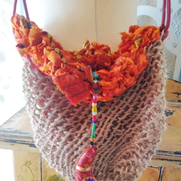 Bolso de sisal y yute , bolso artesanal tejido a mano, regalo para mujer, telas recicladas, bolso de bilum, bolso ecológico, arte textil