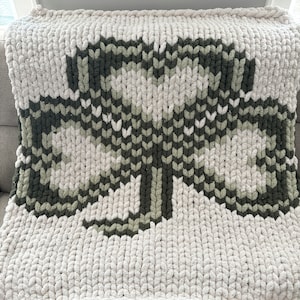 Shamrock Chunky Knit Blanket Pattern/ Hand Knitting/ Finger Knitting