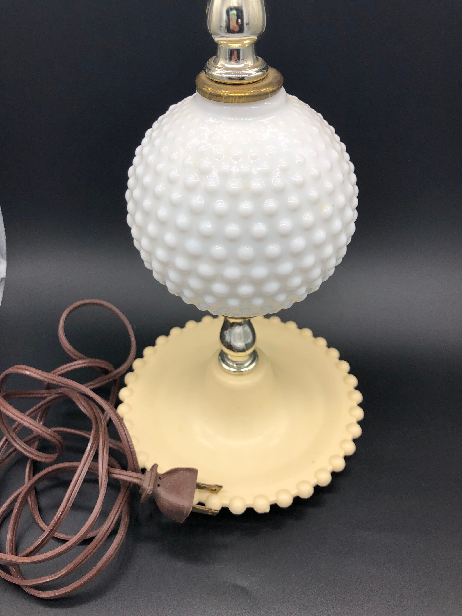 Vintage 13 inch Milk Glass HOBNAIL GLASS Vanity table lamp | Etsy