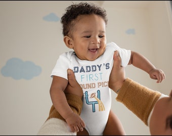 Daddy's First Round Pick, New Dad Gift, New Dad Gift From Wife, Football Bodysuit, Baby Shower Gift, Pregnancy Announcement