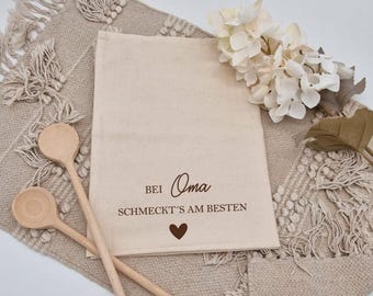 Personalized tea towel "Grandma's cooking is the best", gift for Grandma's kitchen, cotton