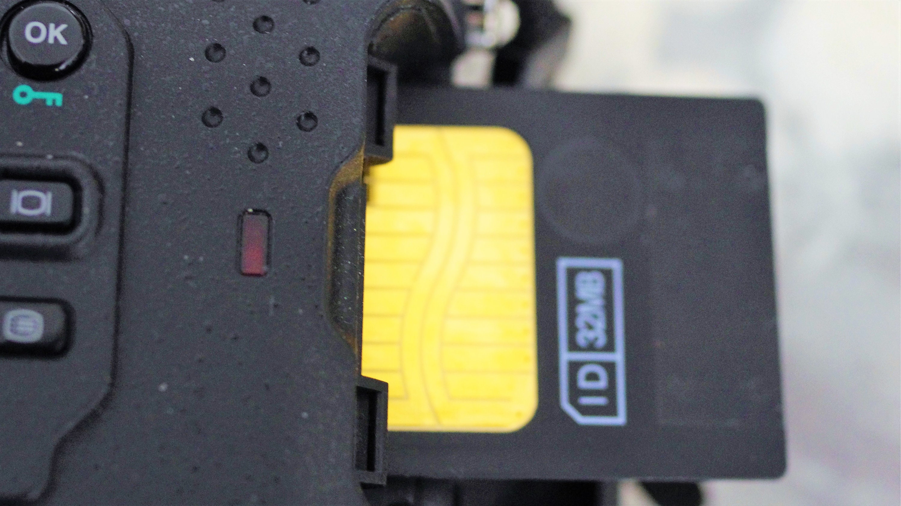 Olympus Camedia C 3030, Still Works and in New Condition With Bagsm