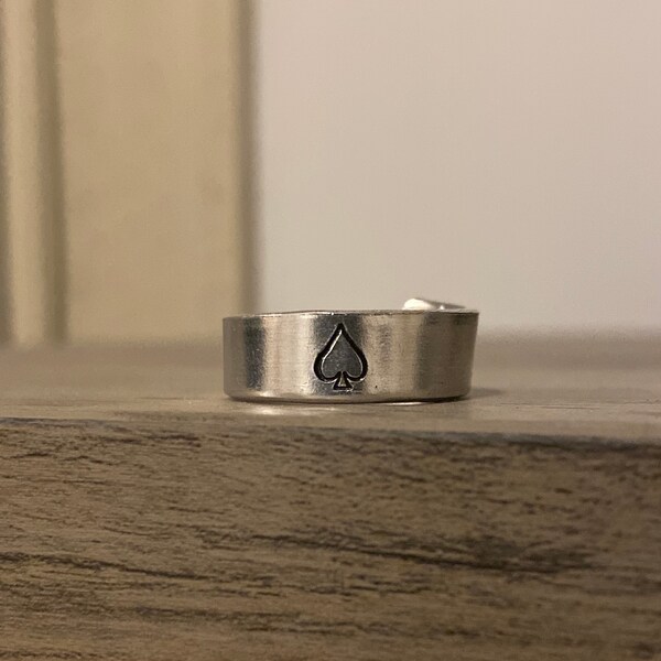 Spade Ring - adjustable