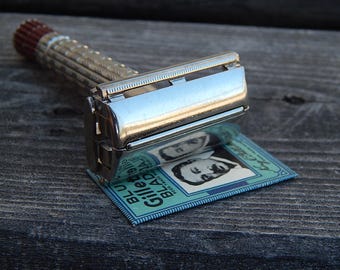 ヴィンテージ GILLETTE ARISTOCRAT 1964 1964 Gillette Aristocrat Adjustable Razor Set - Etsy