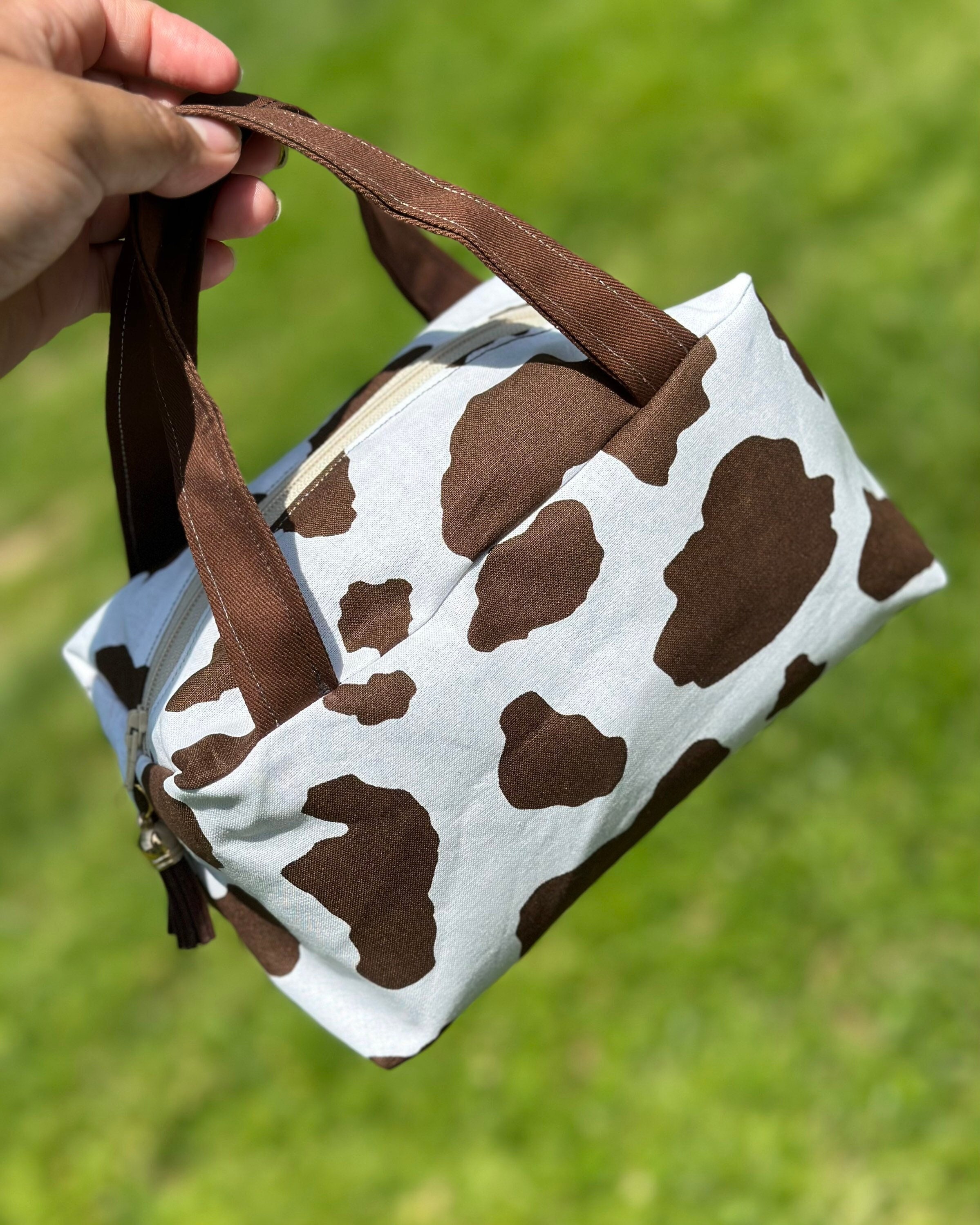 Alexsix Portable Cosmetics Bag Cow Printed Makeup Bags for Girls