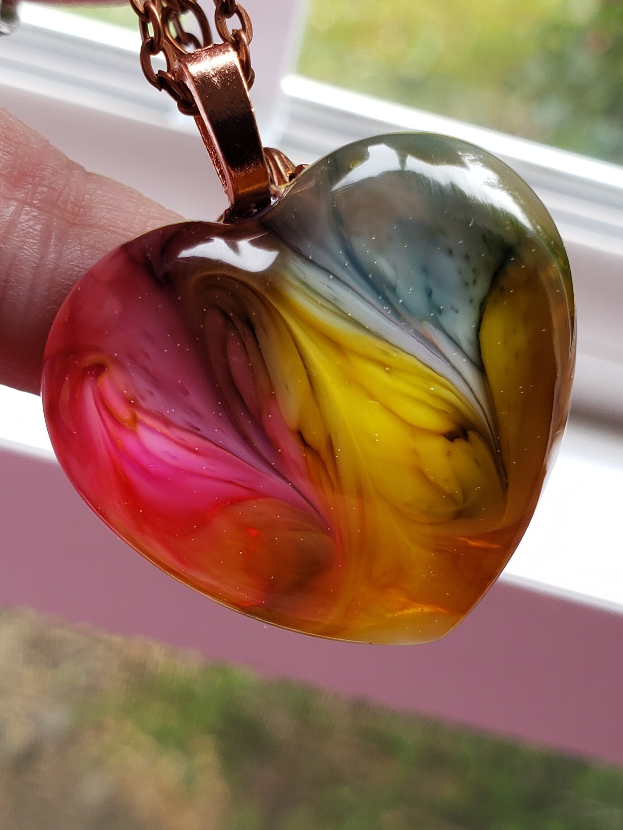 Pocket Hugs, Cloud technique in Resin, Alcohol Ink