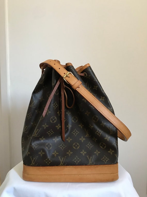Louis Vuitton NOE GM Monogram Bucket Shoulder Hand