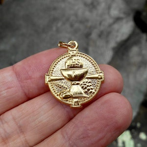 First Holy Communion Medal/ Gold Tone Chalice Medal/ 1st Communion Medal, Catholic Saint Charm/ Body and Blood of Christ/ (Qty 1)